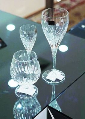 杯子中的奇异幻想 方寸之间的艺术装饰